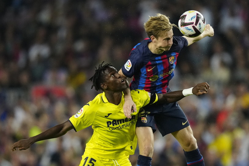 Frenkie de Jong si è offerto automaticamente di tornare a centrocampo